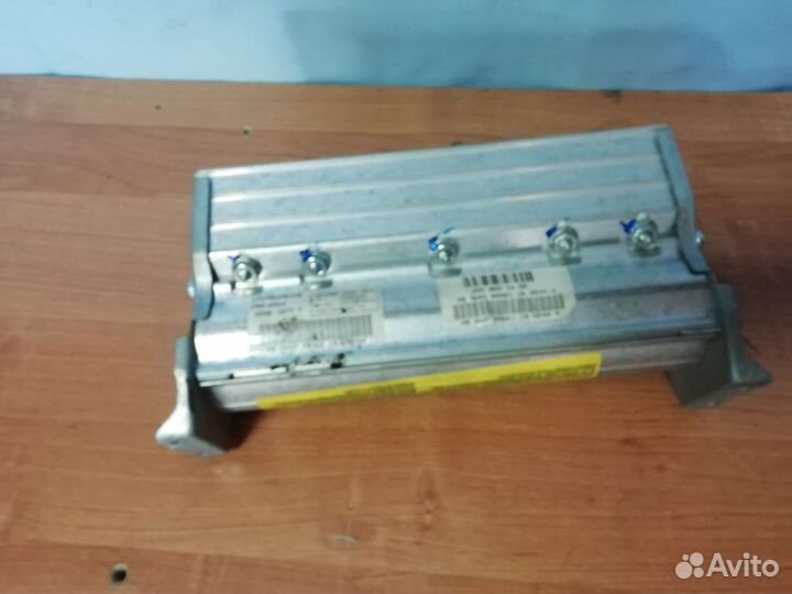 Подушка безопасности Mercedes W 220 S класс