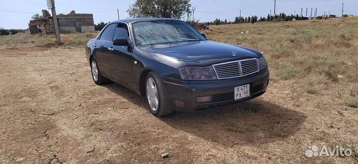 Nissan Gloria, 2000