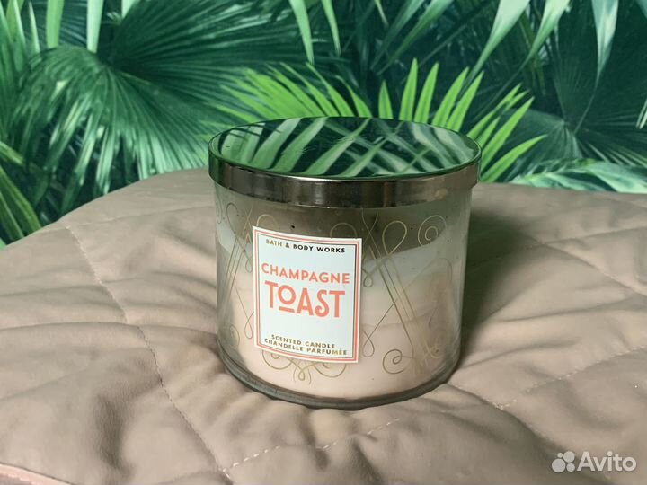 Bath and body works свеча champagne toast