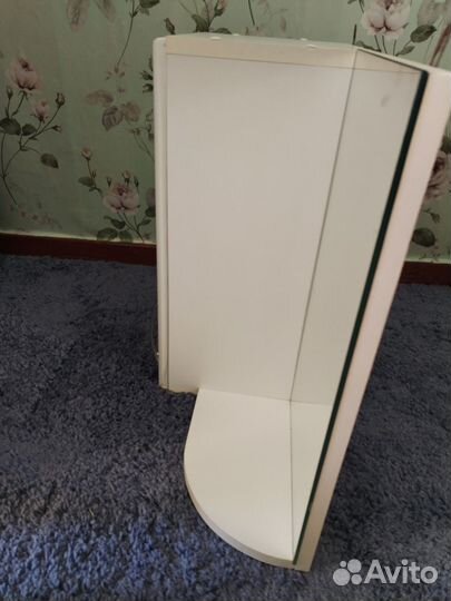 Шкаф с зеркалом в ванную новое