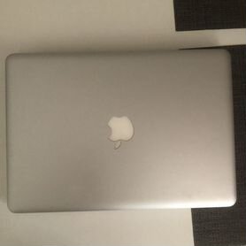 Apple MacBook