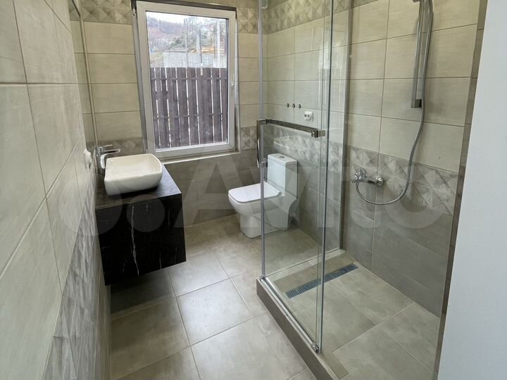 Дом 185 м² на участке 3 сот.