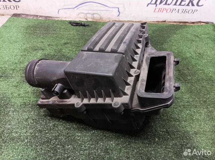 Корпус воздушного фильтра VW Jetta 2005-2011