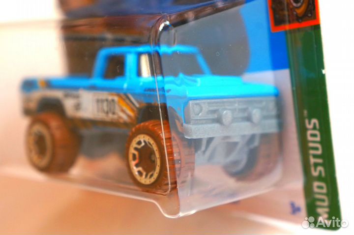 Hot Wheels 1970 Dodge Power Wagon (Blue Dirt)