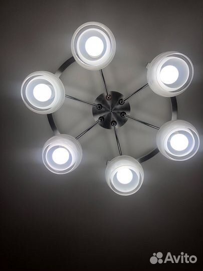 Люстры 2 шт