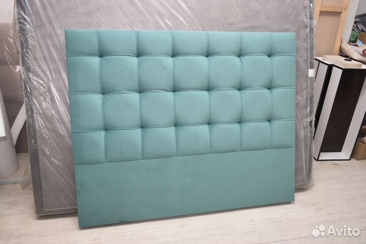 Кровать с мягким изголовьем