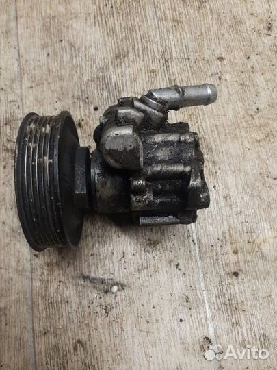 Насос гидроусилителя руля Volkswagen Polo MK 3 1.4