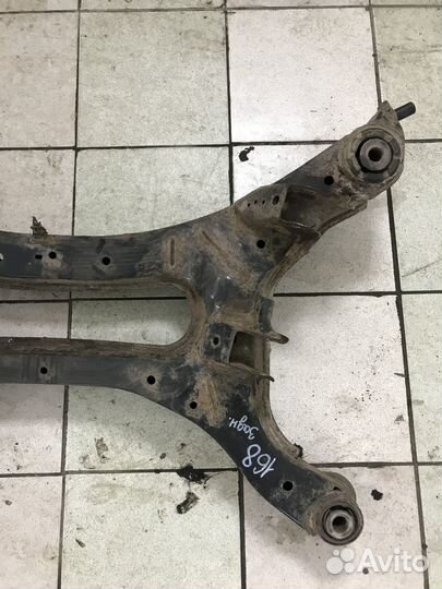 Задний подрамник Nissan Teana J32