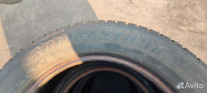 Bridgestone Ice Cruiser 7000 195/60 R15 88T