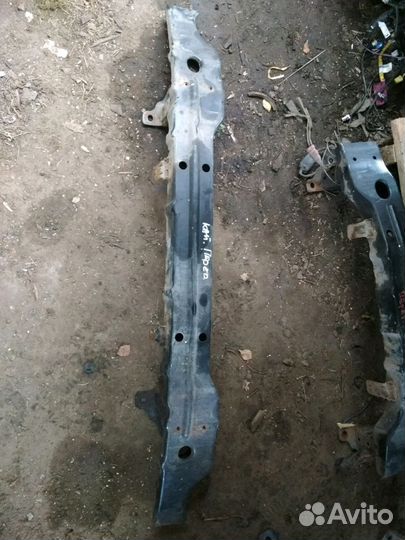 Передняя панель телевизор Ссанг Йонг Кайрон черный