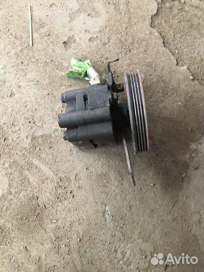 Насос гура nissan QG 18