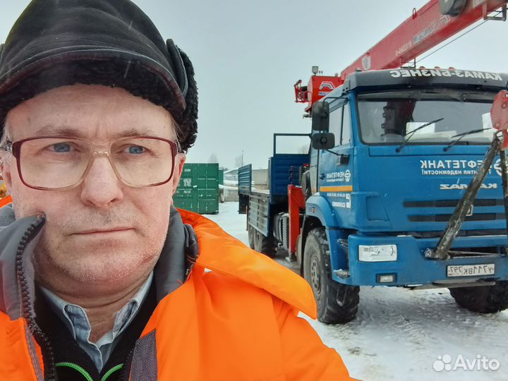 Водитель автомобиля, погрузчика