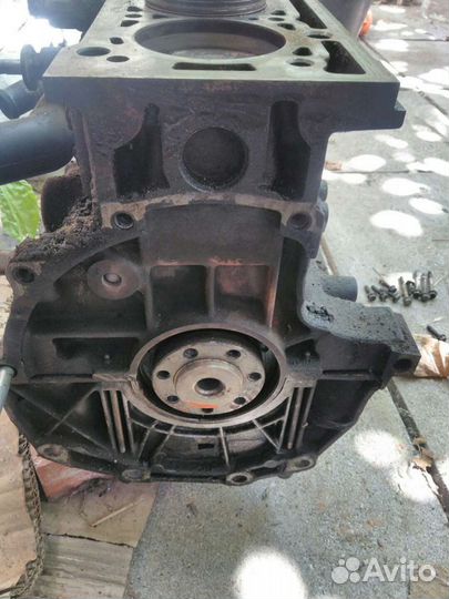 Блок двигателя k4m