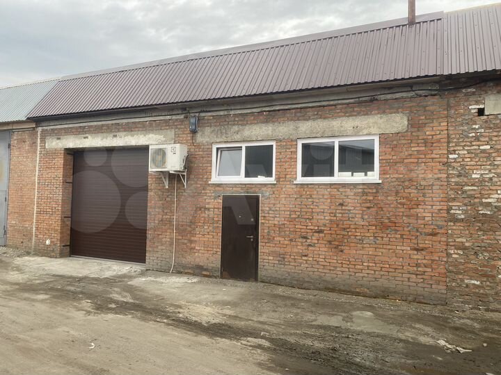 Гараж, > 30 м²