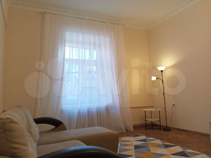 Комната 20 м² в 4-к., 1/8 эт.