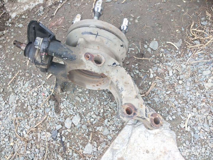 Киа церато 2 поворотный кулак правый