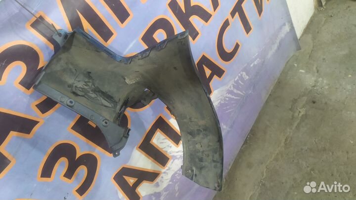 Peugeot partner tepee клык бампера левый