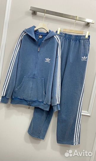 Спортивный костюм Balenciaga