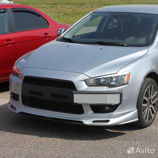 Подиум под номерной знак Митцубиси Лансер 10