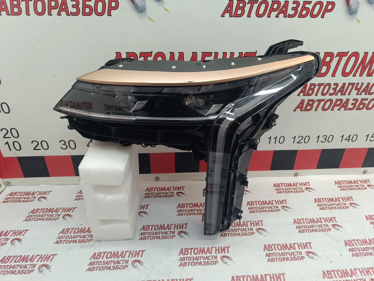 Фара левая Exeed RX 605000710 без дефектов