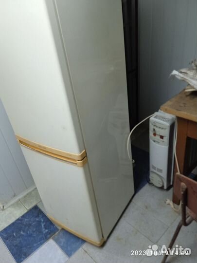 Холодильники и стиральная машина