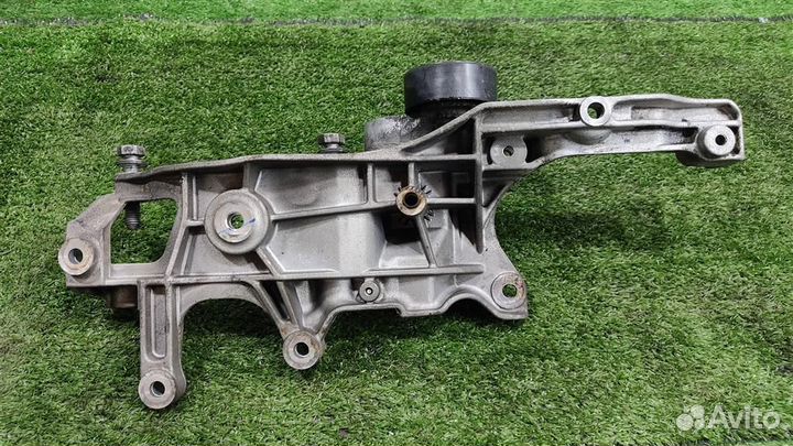 Кронштейн генератора Ford S-Max (CA1) 2012