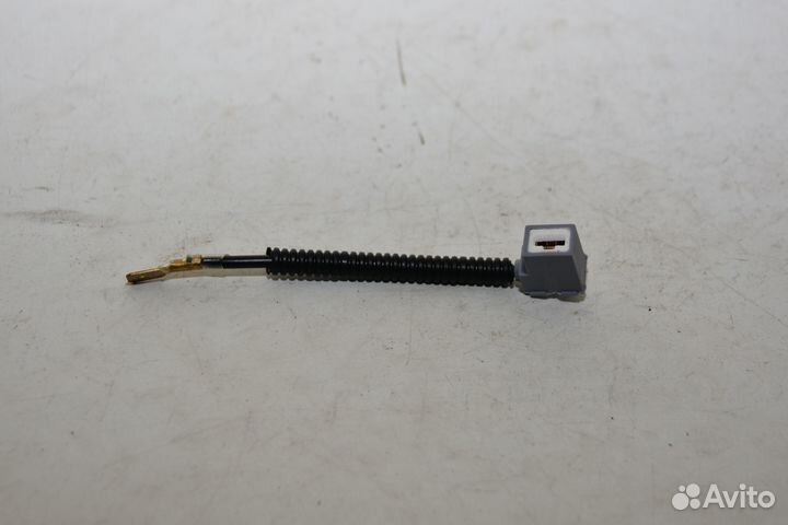 Колодка соединит.гнездовая 1-контактн.под лампу