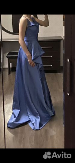 Вечерние платья