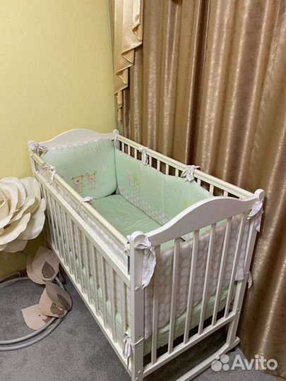 Детская кроватка