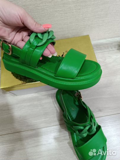 Босоножки женские 37