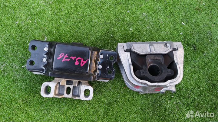 Подушки двс Комплектом Audi A3 sportback CDA 1