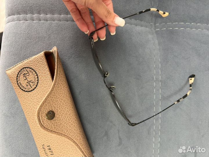 Солнцезащитные очки женские ray ban