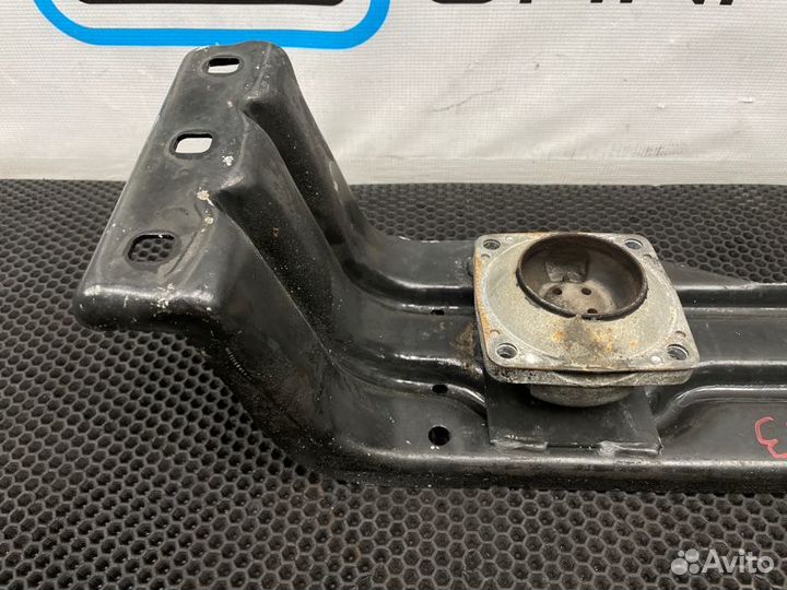 Кронштейн АКПП Mercedes-Benz R-Class W251 272.967