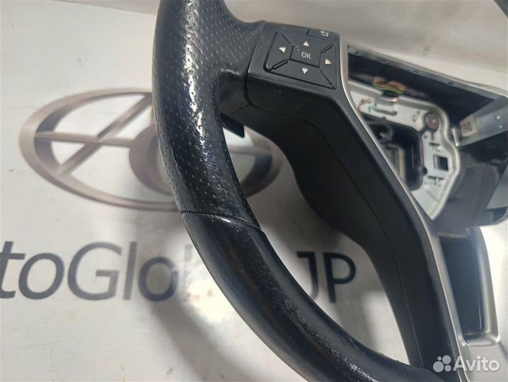 Руль Mercedes-Benz E 350 Bluetec S212 OM 642.852 3