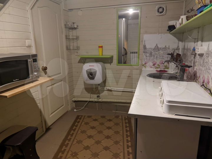 Комната 50 м² в 1-к., 1/2 эт.