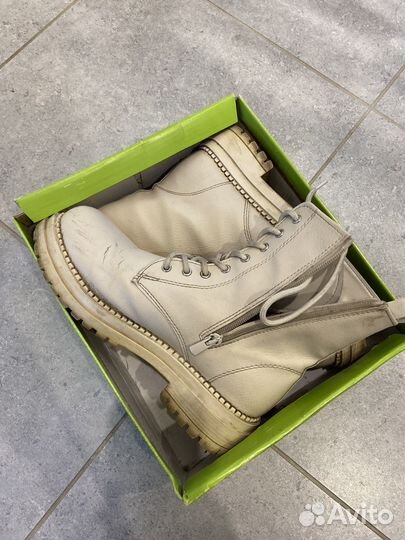 Ботинки белые кожа