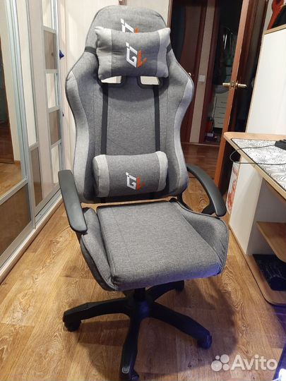 Компьютерное кресло