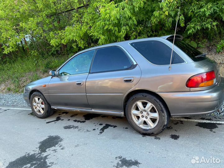 Subaru Impreza 1.5 AT, 1998, 325 000 км