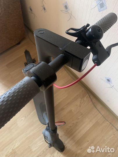 Электросамокат Xiaomi Mi Electric Scooter 1S