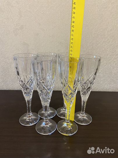 Набор хрустальных бокалов для шампанского