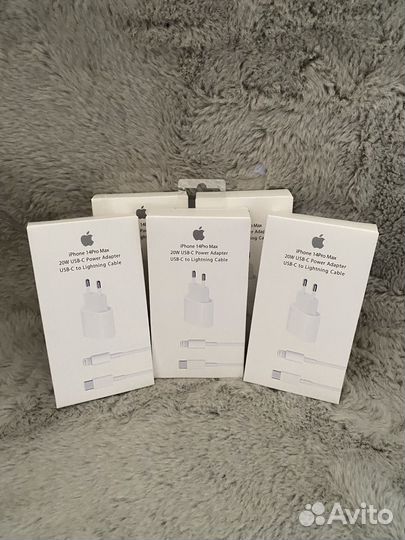 Зарядка на iPhone 20w новая / блок + кабель