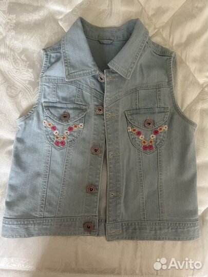 Жилетка mothercare джинсовая на 9-10 лет