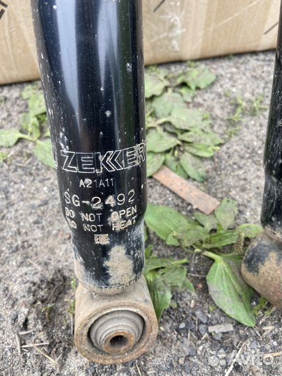 Амортизаторы задние Skoda Octavia A4 Tour