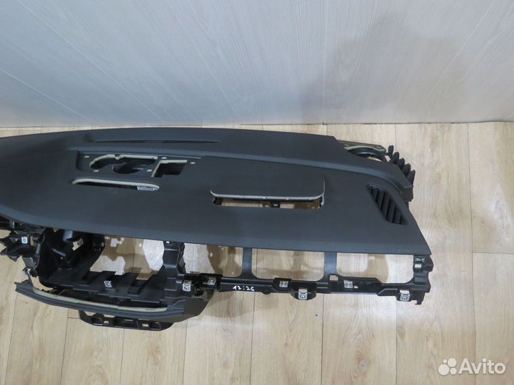 Торпедо Audi Q7 4M