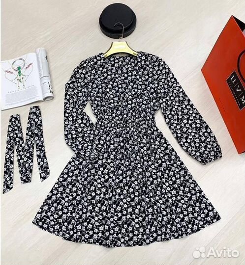 Платье повседневное