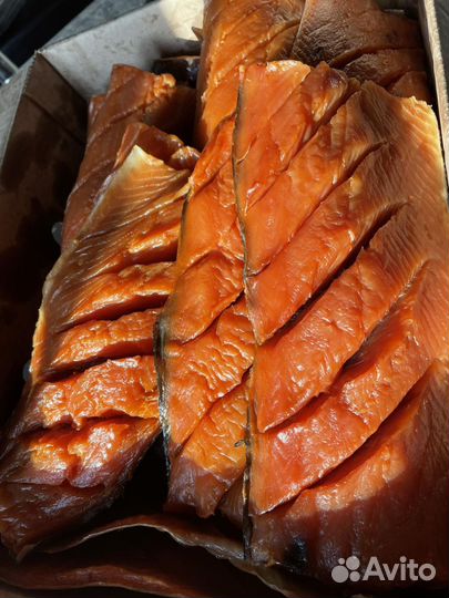 Кета холодного копчения