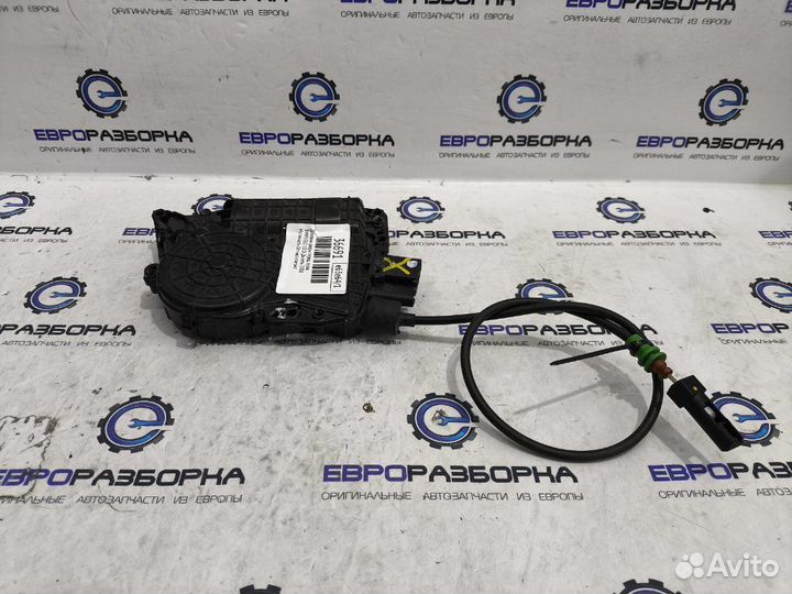 Доводчик двери передний правый Bmw 6 E63 3.0 D