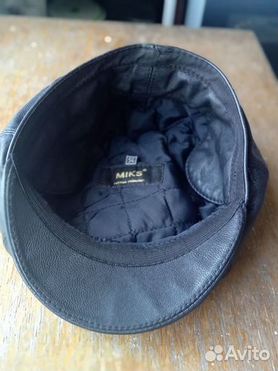 Кепка кожаная теплая с ушками