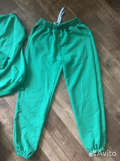 Спортивный костюм