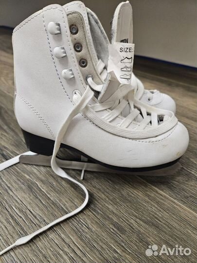 Фигурные коньки ackson